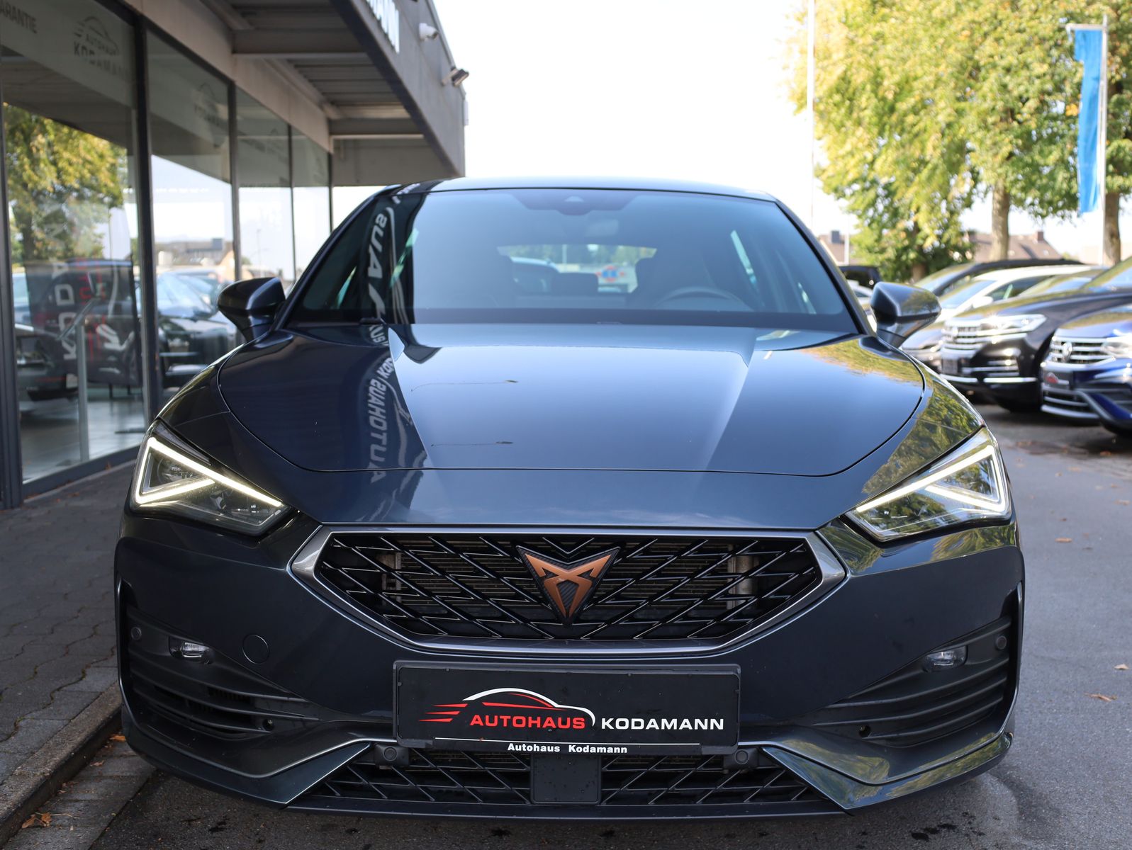 Cupra Leon 2024 г. Серый, пробег 53755 км