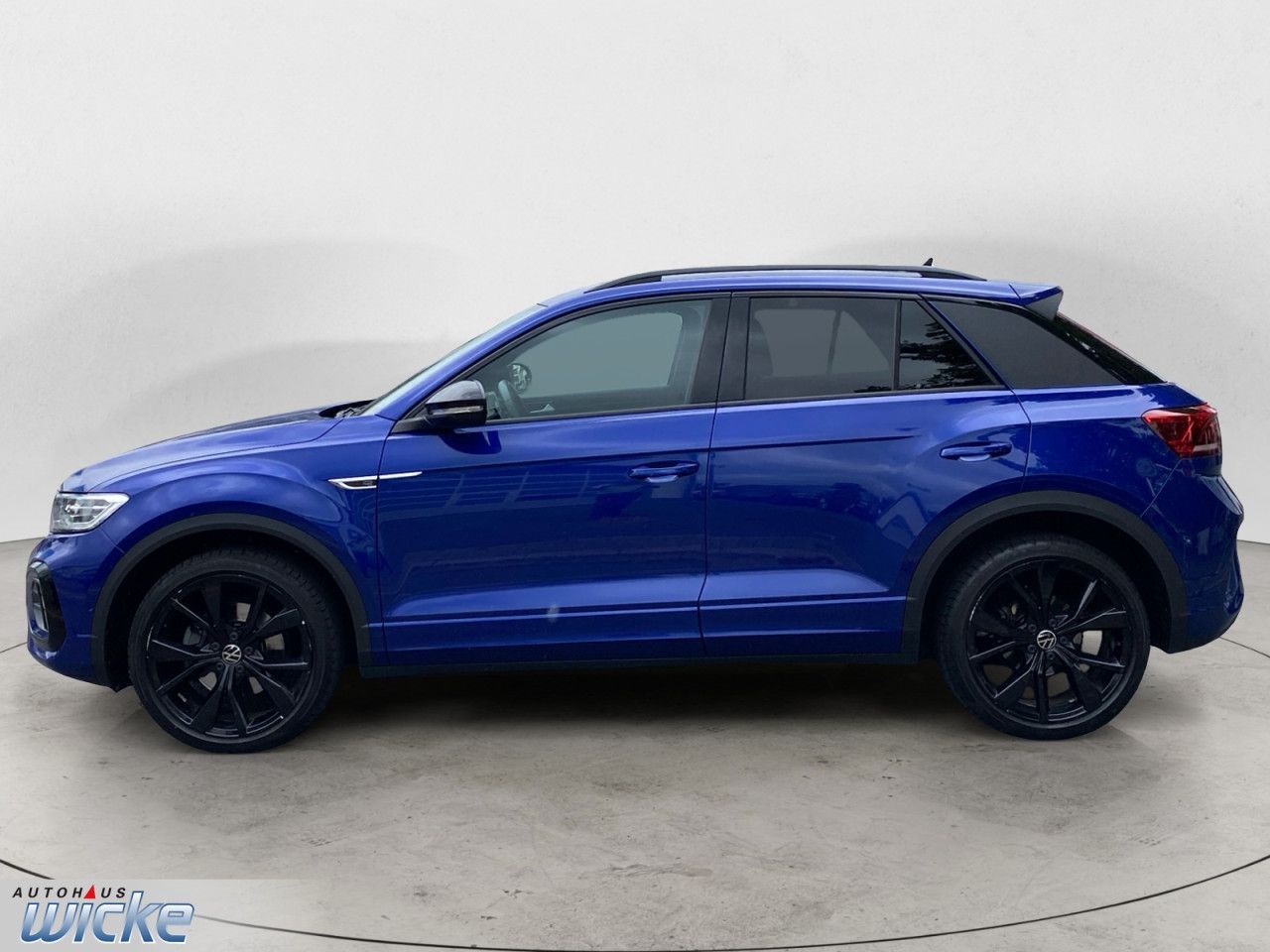 Volkswagen T-Roc 2023 г. Синий, пробег 41006 км