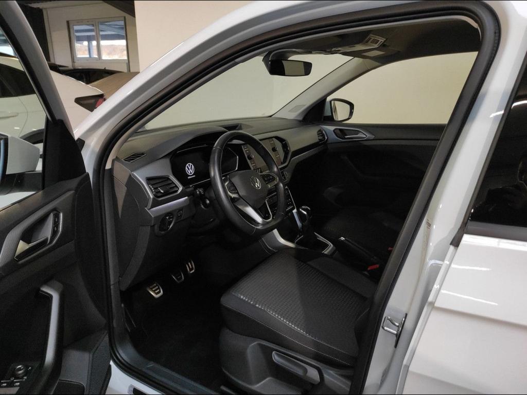 Volkswagen T-Cross 2022 г. Белый, пробег 30424 км