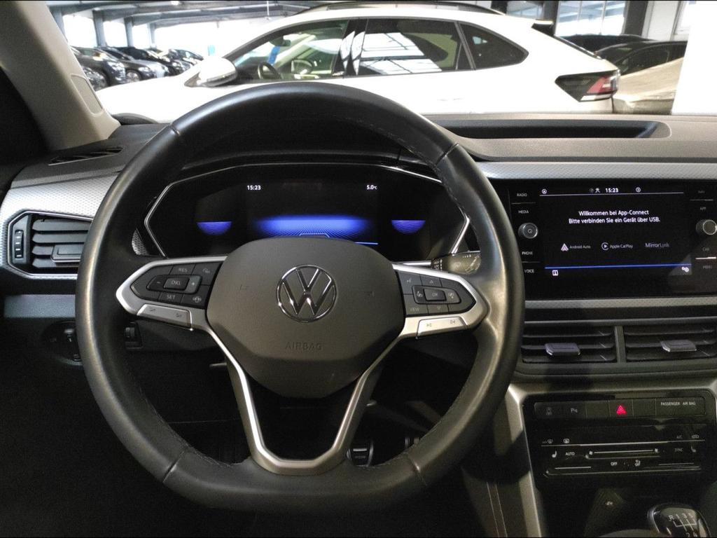 Volkswagen T-Cross 2022 г. Белый, пробег 30424 км