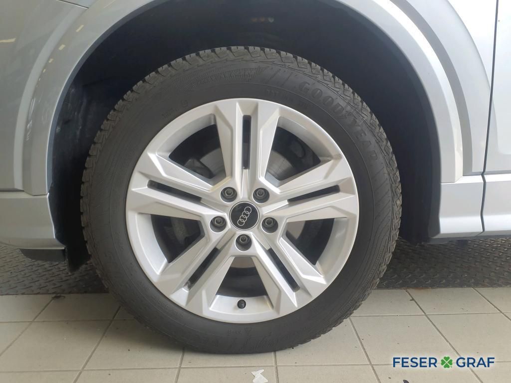 Audi Q2 2023 г. Серебристый, пробег 45663 км