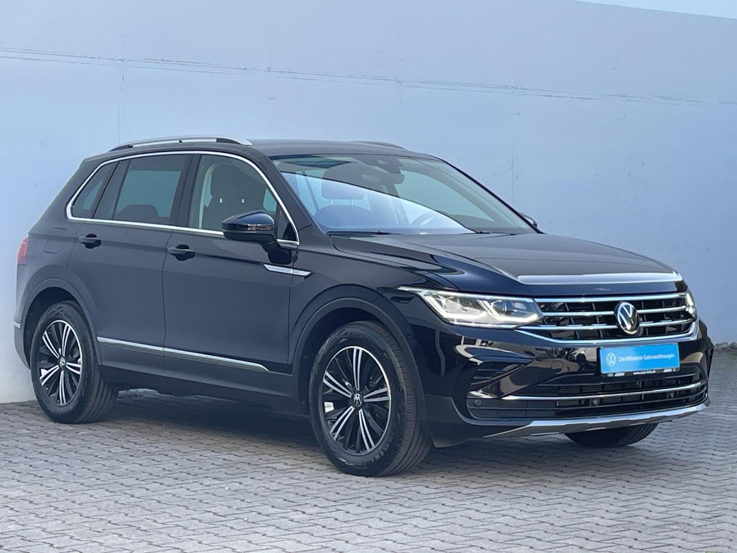 Volkswagen Tiguan 2022 г. Чёрный, пробег 32923 км