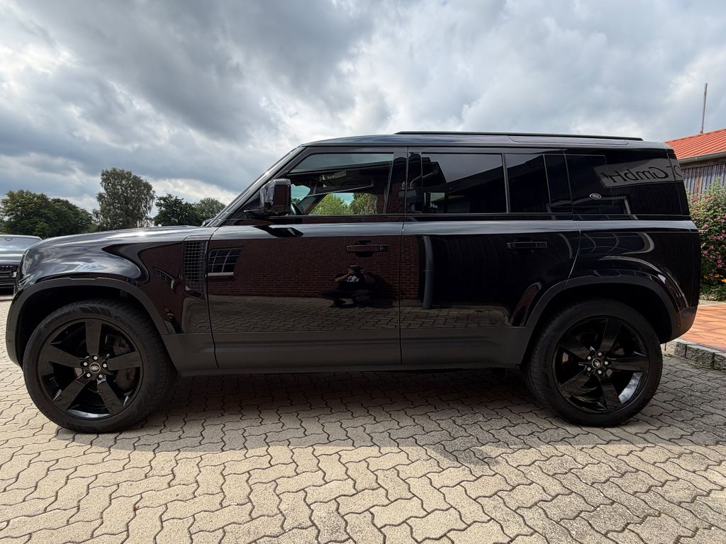 Land Rover Defender 2021 г. Чёрный, пробег 46200 км