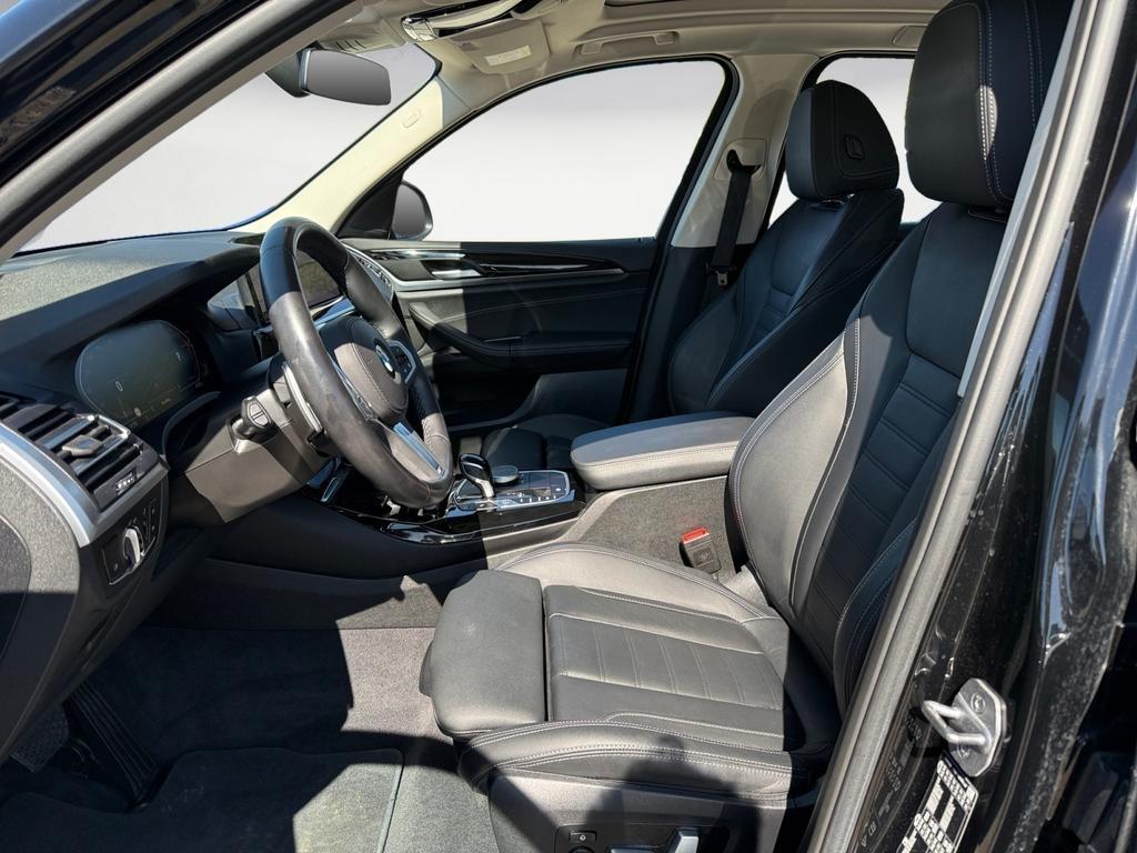 BMW X3 2023 г. Чёрный, пробег 53496 км