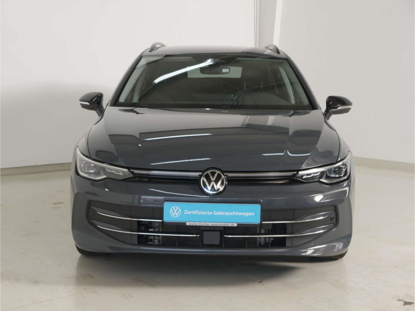 Volkswagen Golf 2025 г. Серый, пробег 25434 км