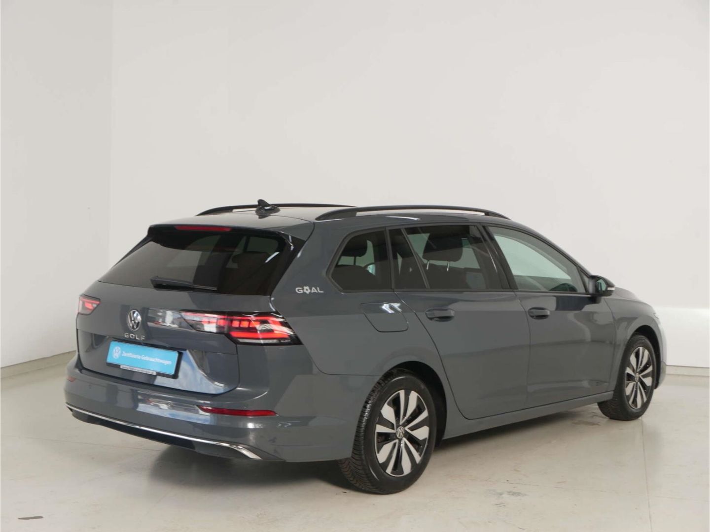 Volkswagen Golf 2025 г. Серый, пробег 25434 км
