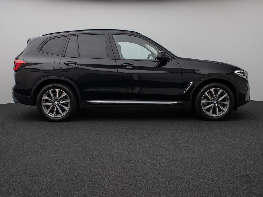 BMW X3 2023 г. Чёрный, пробег 48111 км