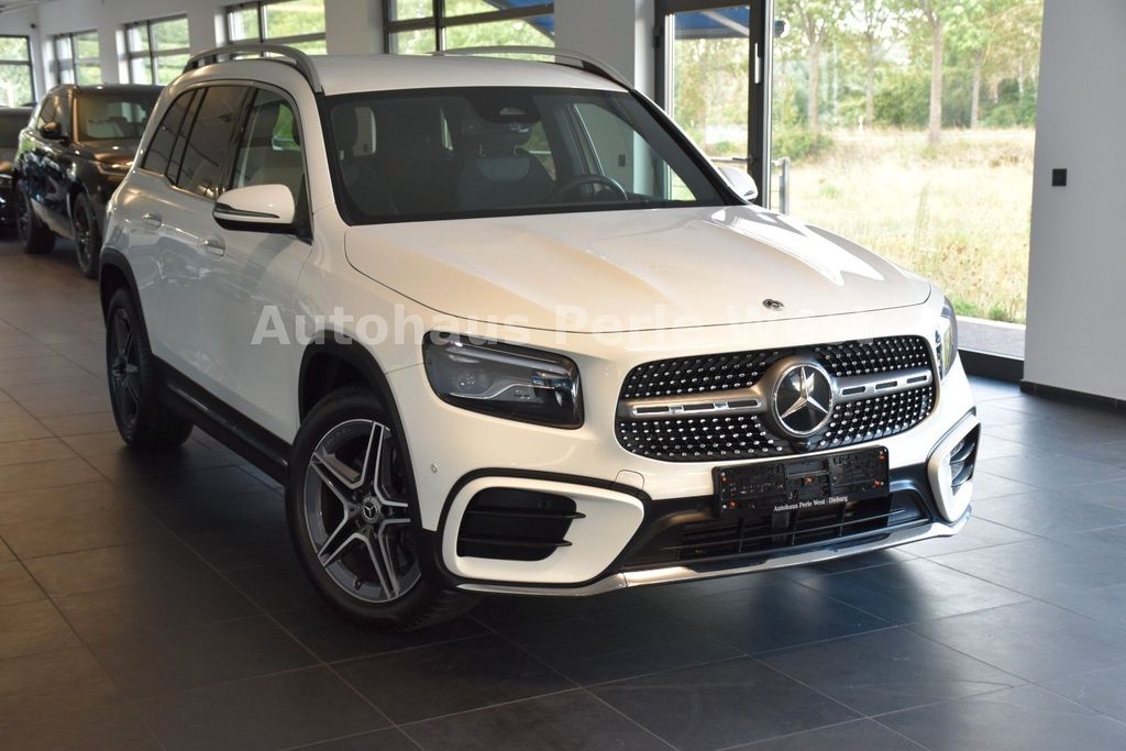 Mercedes-Benz GLB 220 2024 г. Белый, пробег 49515 км