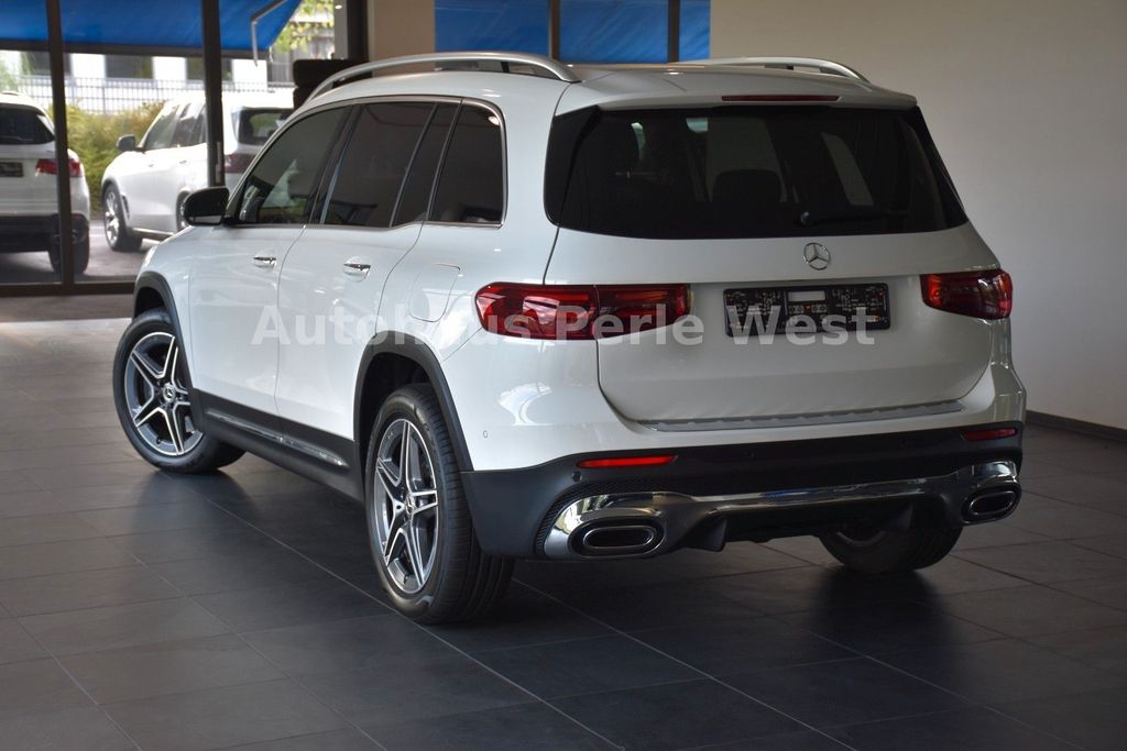 Mercedes-Benz GLB 220 2024 г. Белый, пробег 49515 км