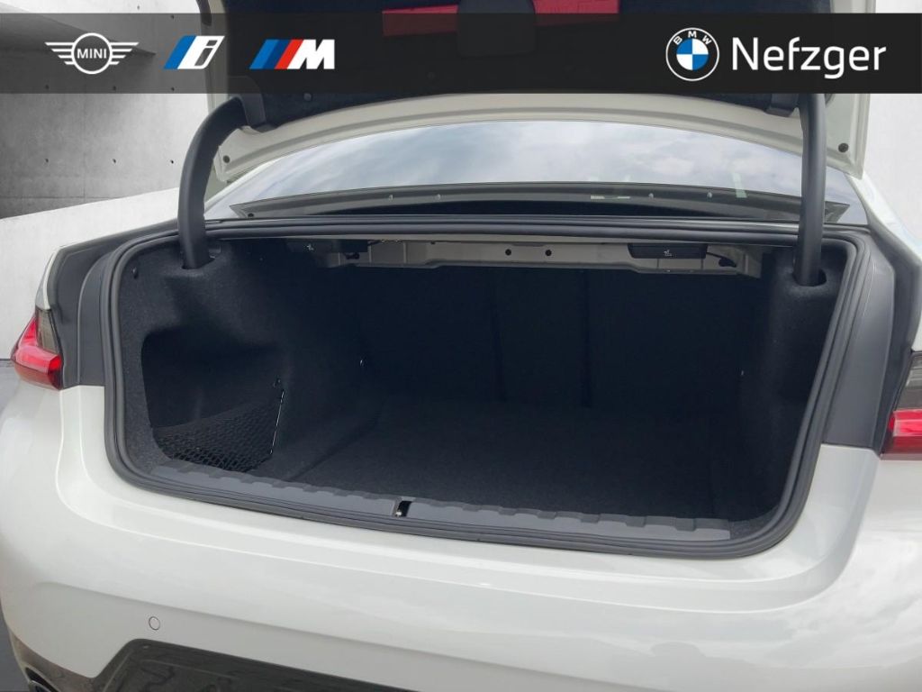BMW 330 2025 г. Белый, пробег 5168 км