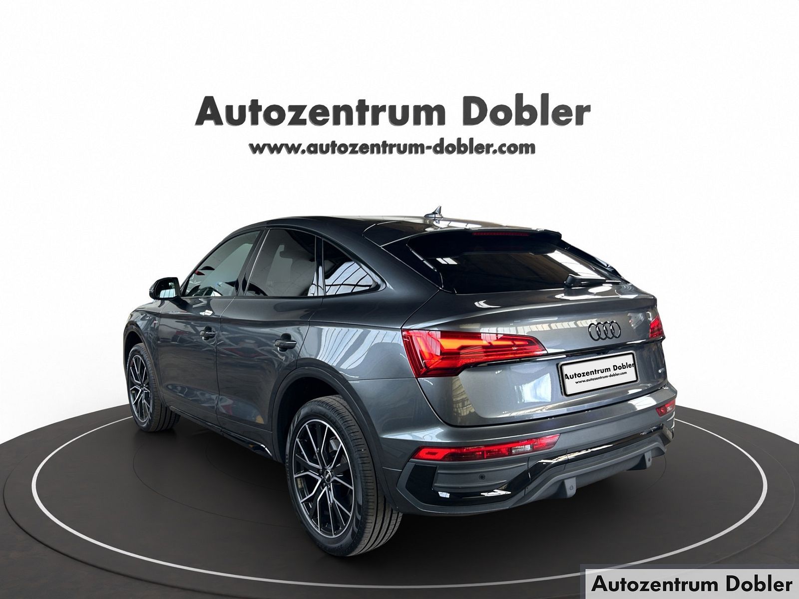 Audi Q5 2024 г. Серый, пробег 28400 км