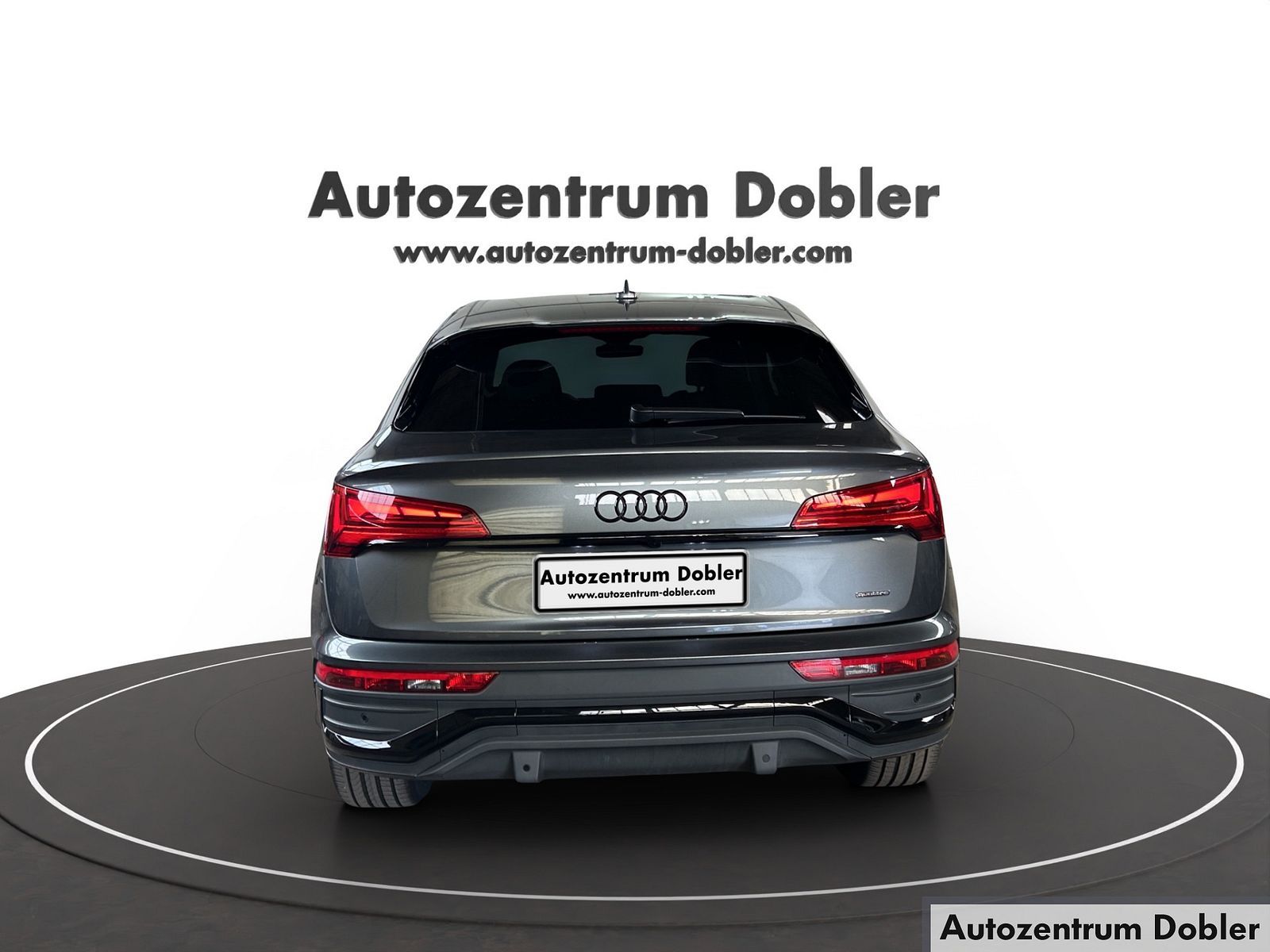 Audi Q5 2024 г. Серый, пробег 28400 км