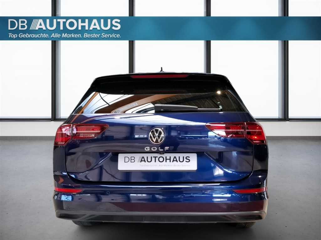 Volkswagen Golf 2024 г. Синий, пробег 28776 км