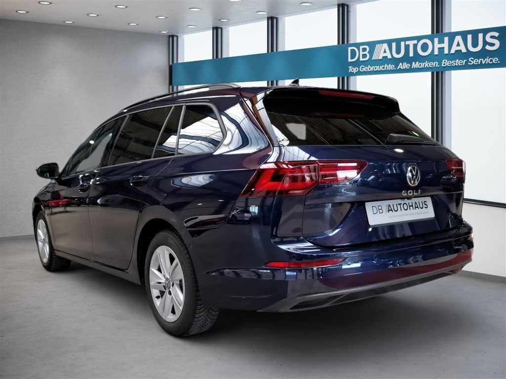 Volkswagen Golf 2024 г. Синий, пробег 28776 км