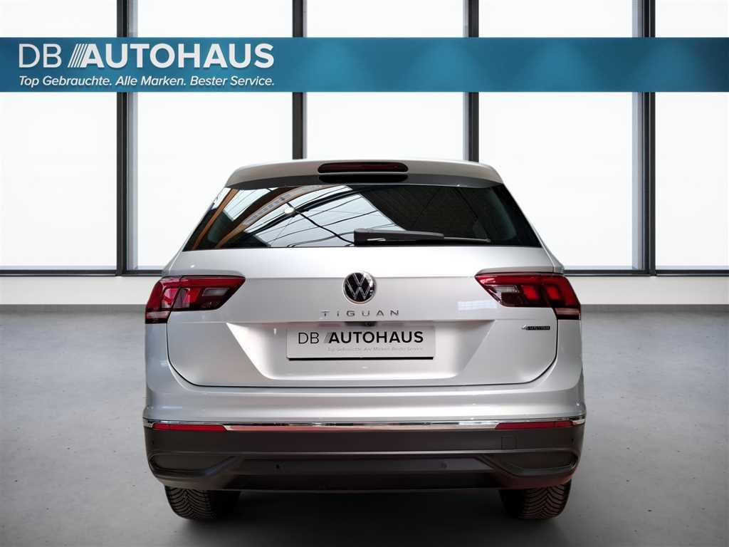 Volkswagen Tiguan 2023 г. Серебристый, пробег 43545 км