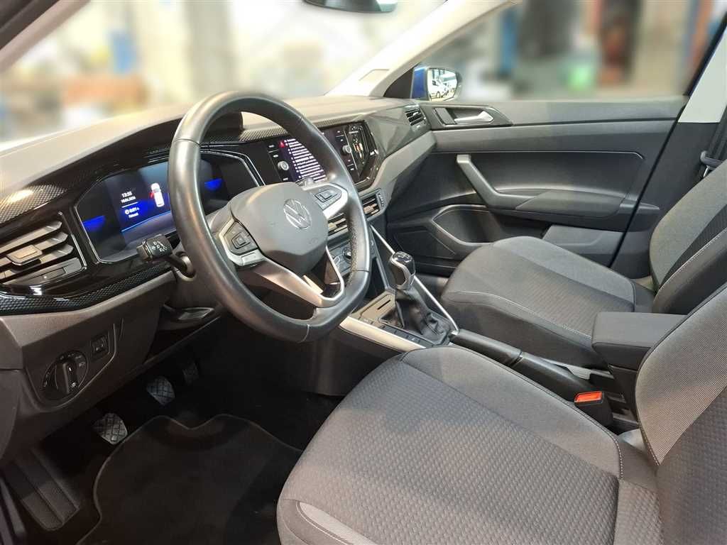 Volkswagen Polo 2023 г. Синий, пробег 32923 км