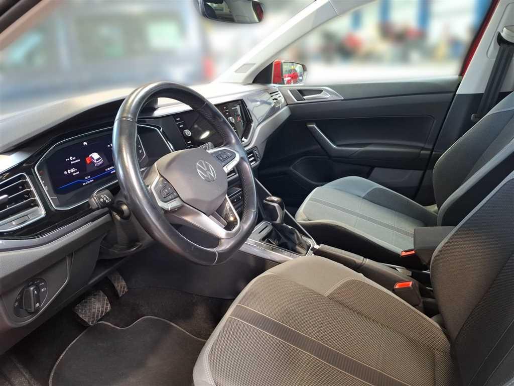 Volkswagen Polo 2024 г. Красный, пробег 45901 км