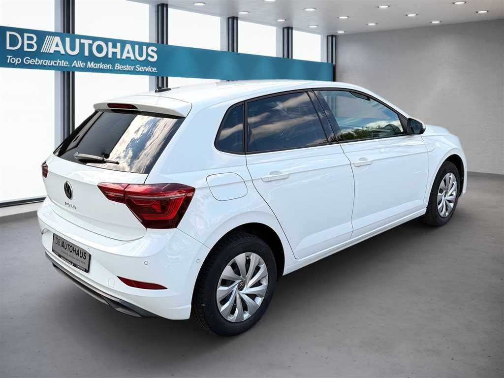 Volkswagen Polo 2024 г. Белый, пробег 37067 км