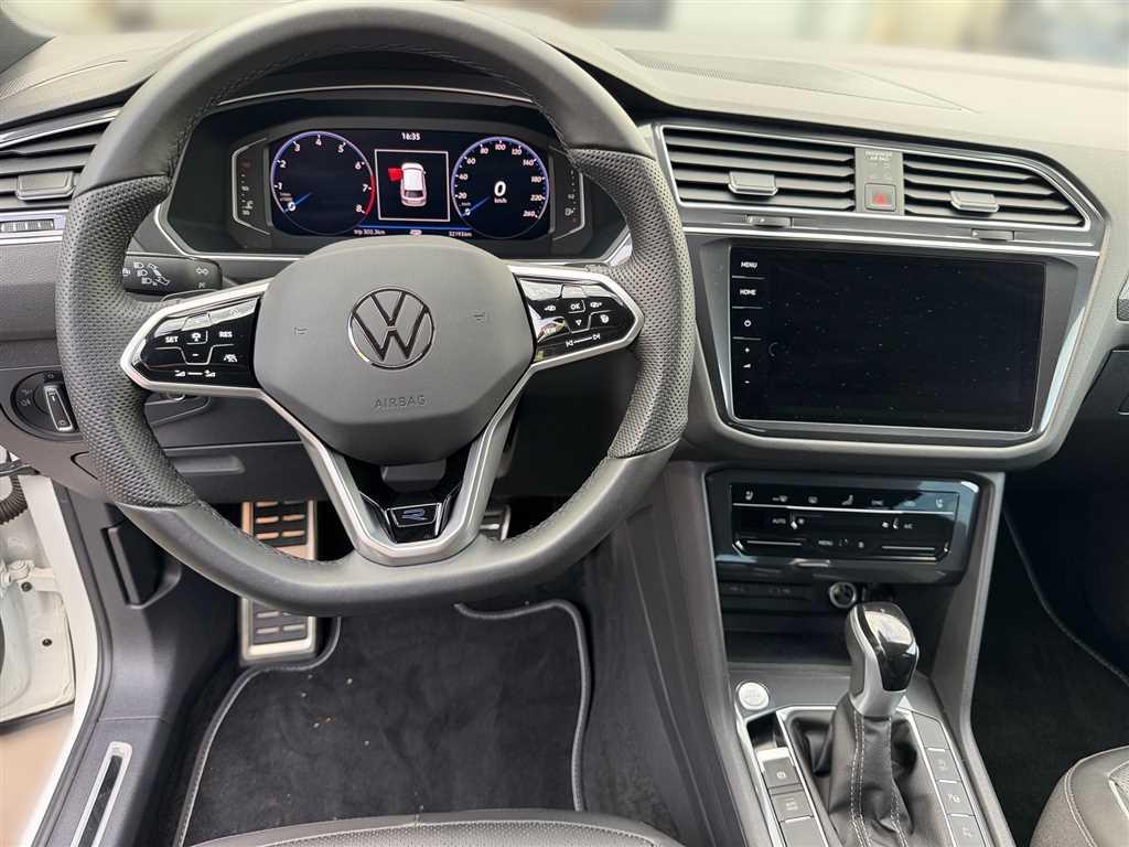Volkswagen TIGUAN ALLSPACE 2023 г. Белый, пробег 32190 км