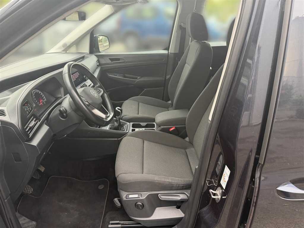 Volkswagen Caddy 2023 г. Синий, пробег 35343 км