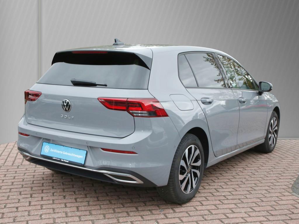 Volkswagen Golf 2023 г. Серый, пробег 32160 км