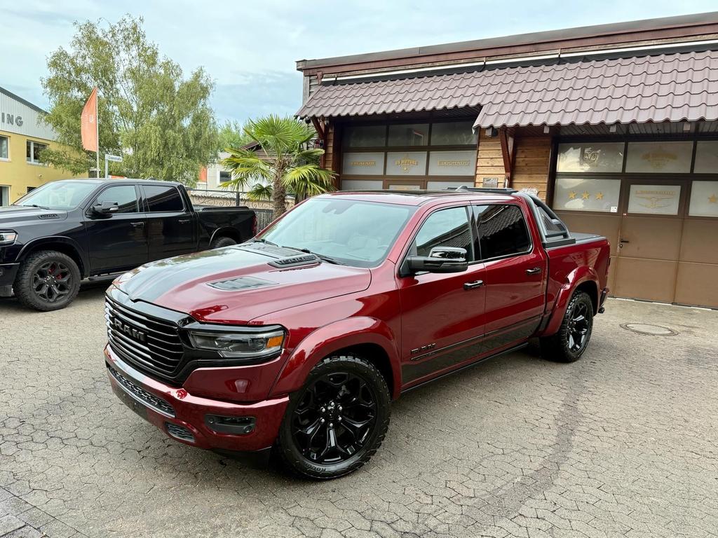 Dodge RAM 2023 г. Красный, пробег 58900 км