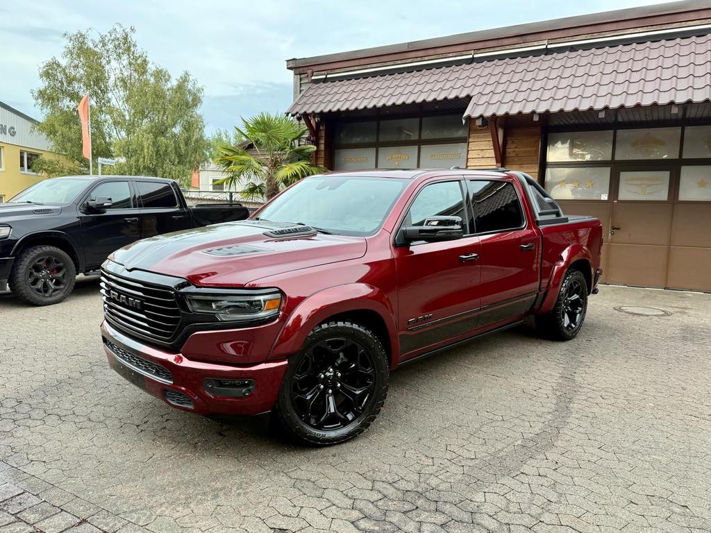 Dodge RAM 2023 г. Красный, пробег 58900 км