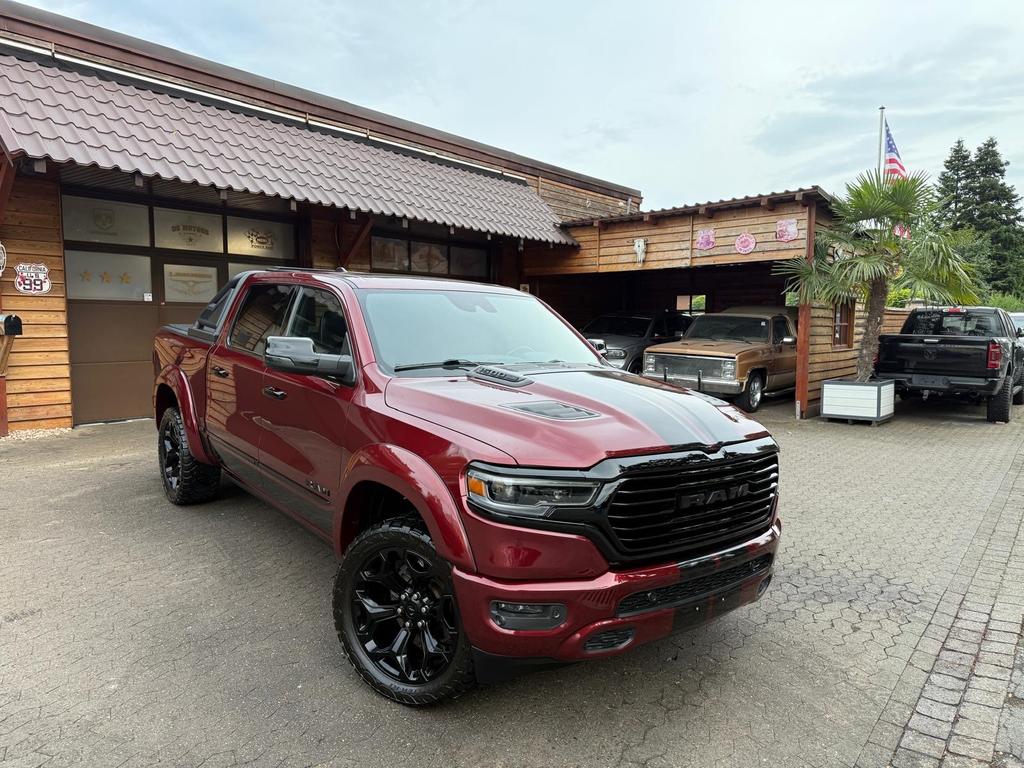 Dodge RAM 2023 г. Красный, пробег 58900 км