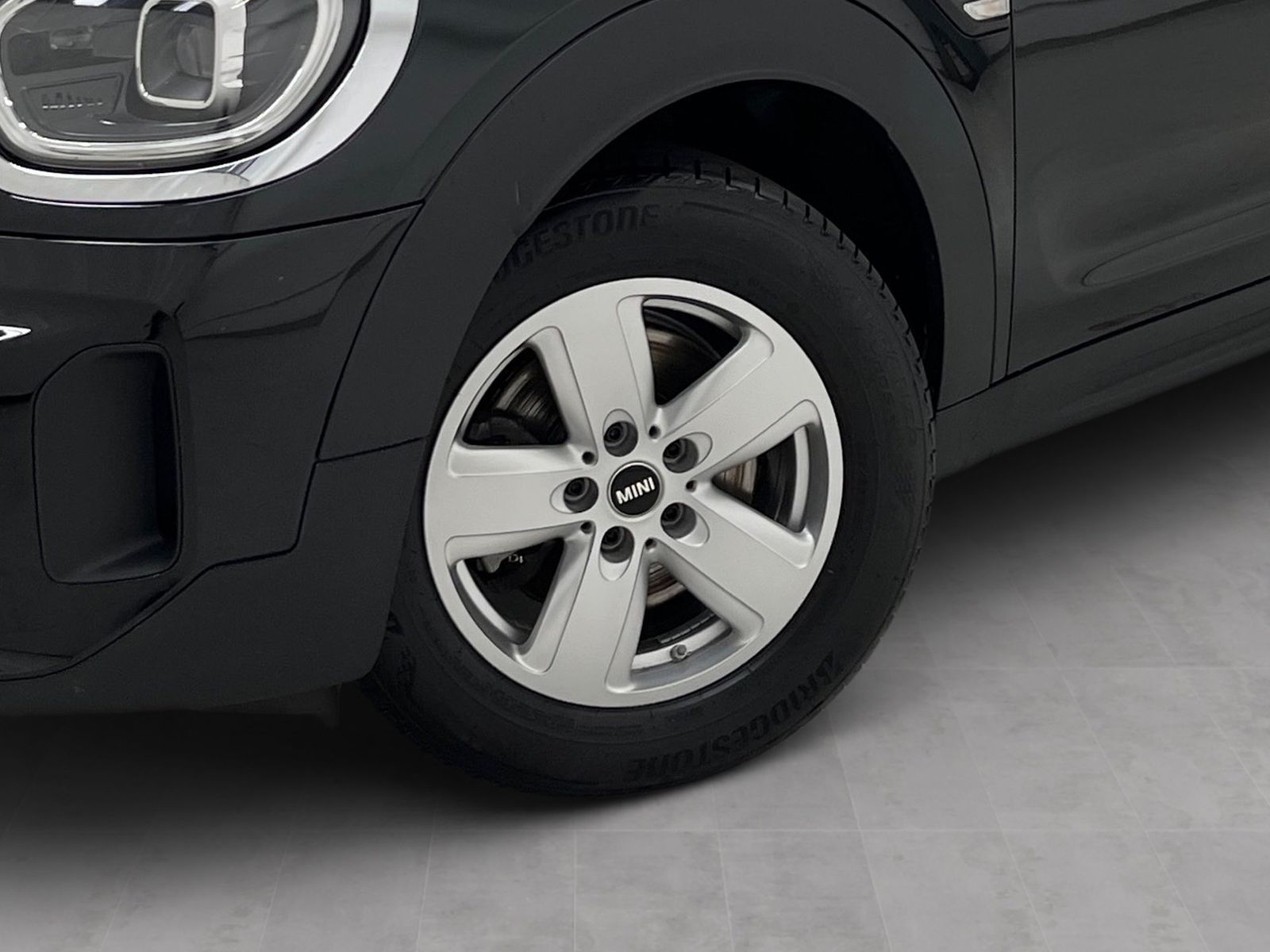 Mini COOPER COUNTRYMAN 2023 г. Чёрный, пробег 34239 км