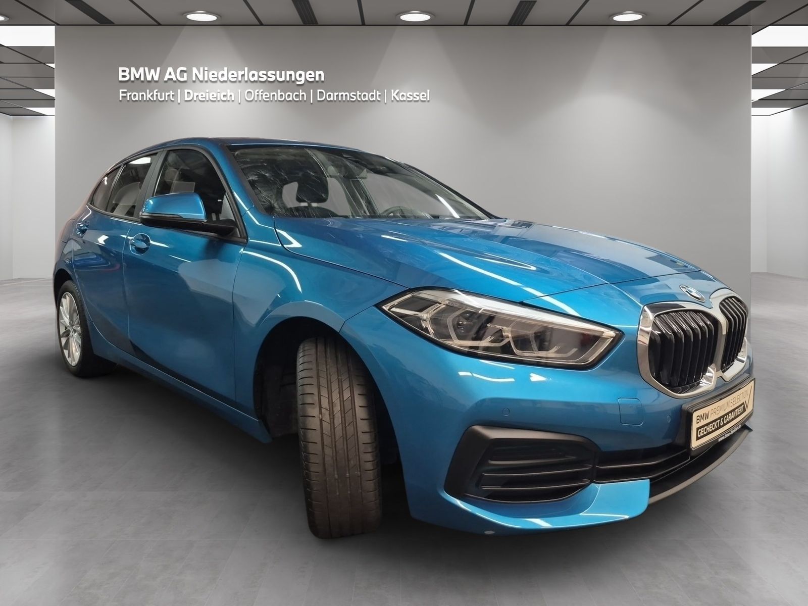 BMW 118 2023 г. Синий, пробег 36257 км