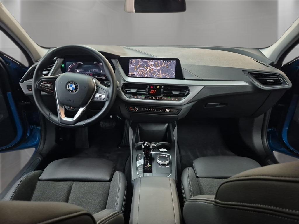 BMW 118 2023 г. Синий, пробег 36257 км