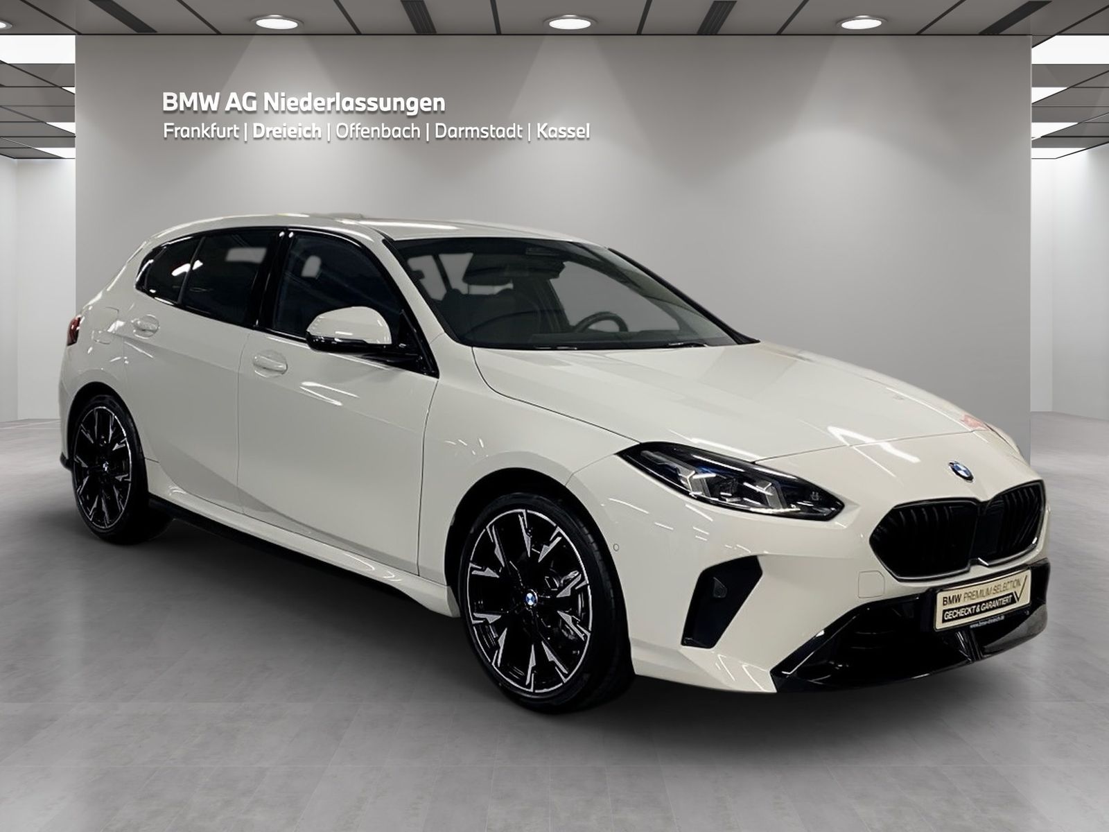 BMW 120 2025 г. Белый, пробег 14503 км