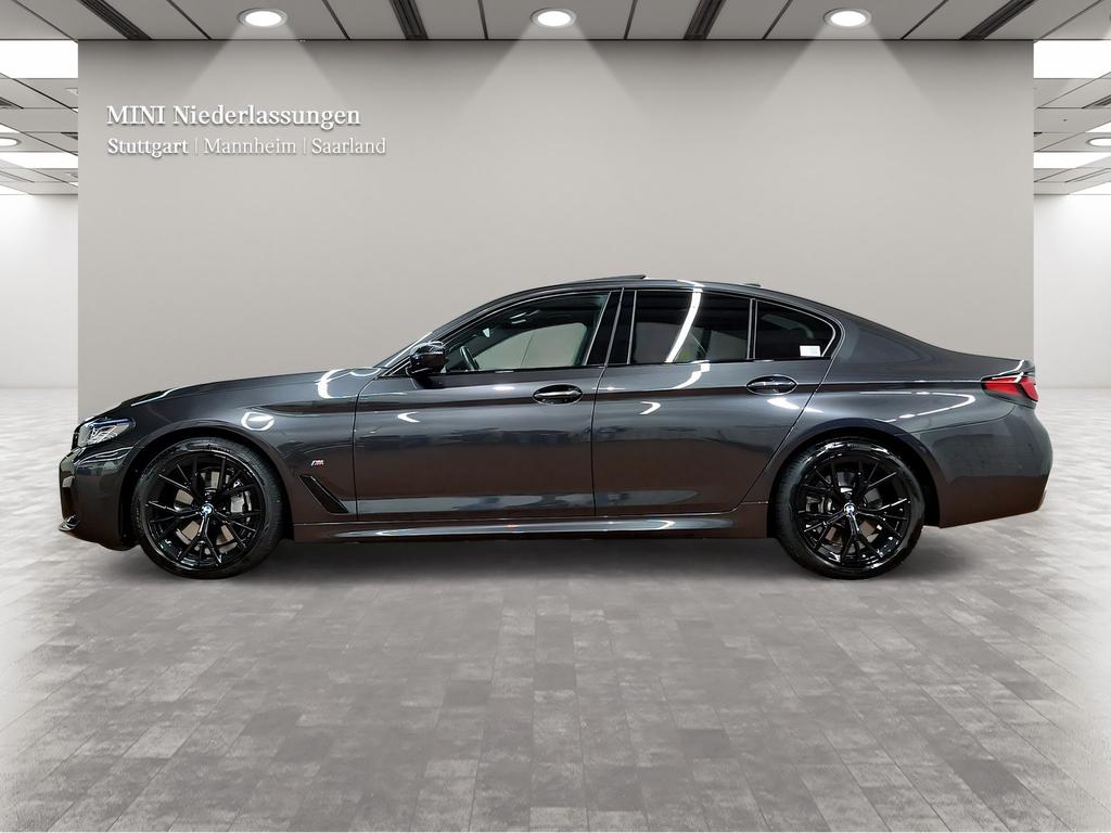 BMW 530 2023 г. Серый, пробег 51869 км