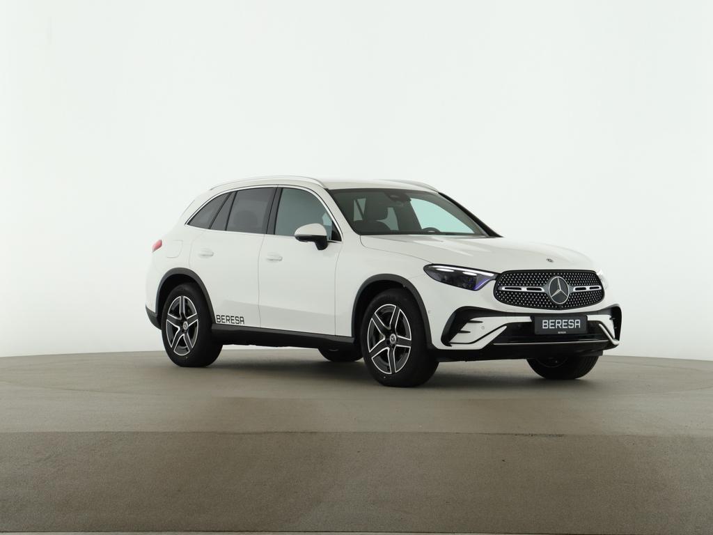 Mercedes-Benz GLC 220 2026 г. Белый, пробег 9900 км