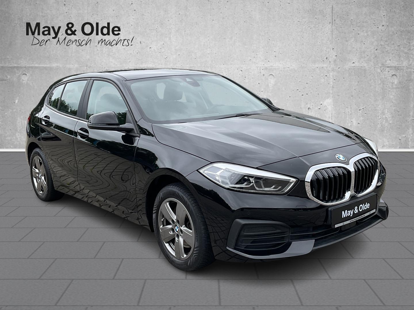 BMW 118 2022 г. Серый, пробег 42793 км