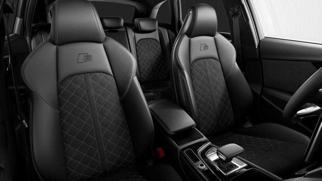 Audi A4 2024 г. Чёрный, пробег 53921 км