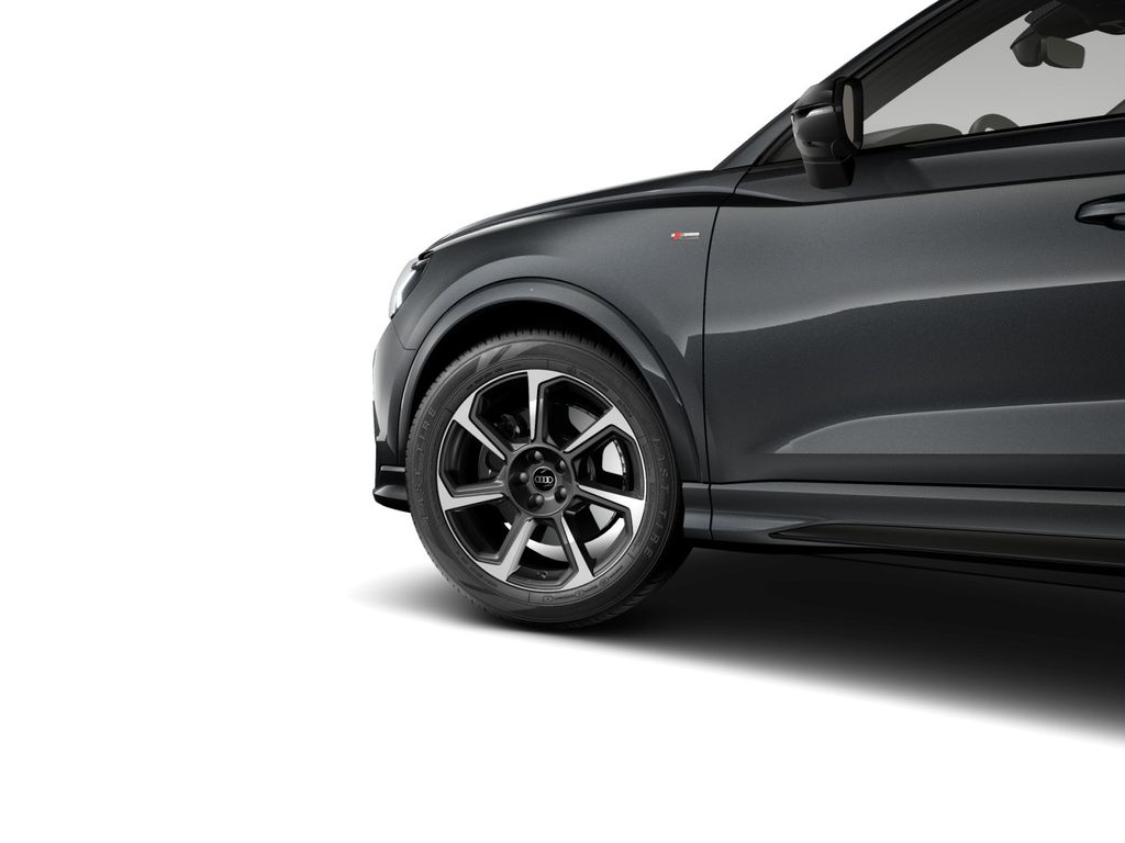 Audi Q3 2026 г. Серый, пробег 3847 км