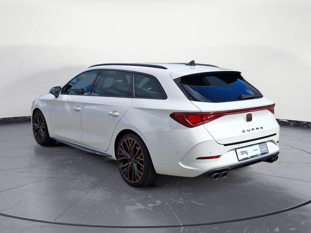 Cupra Leon 2023 г. Белый, пробег 45766 км