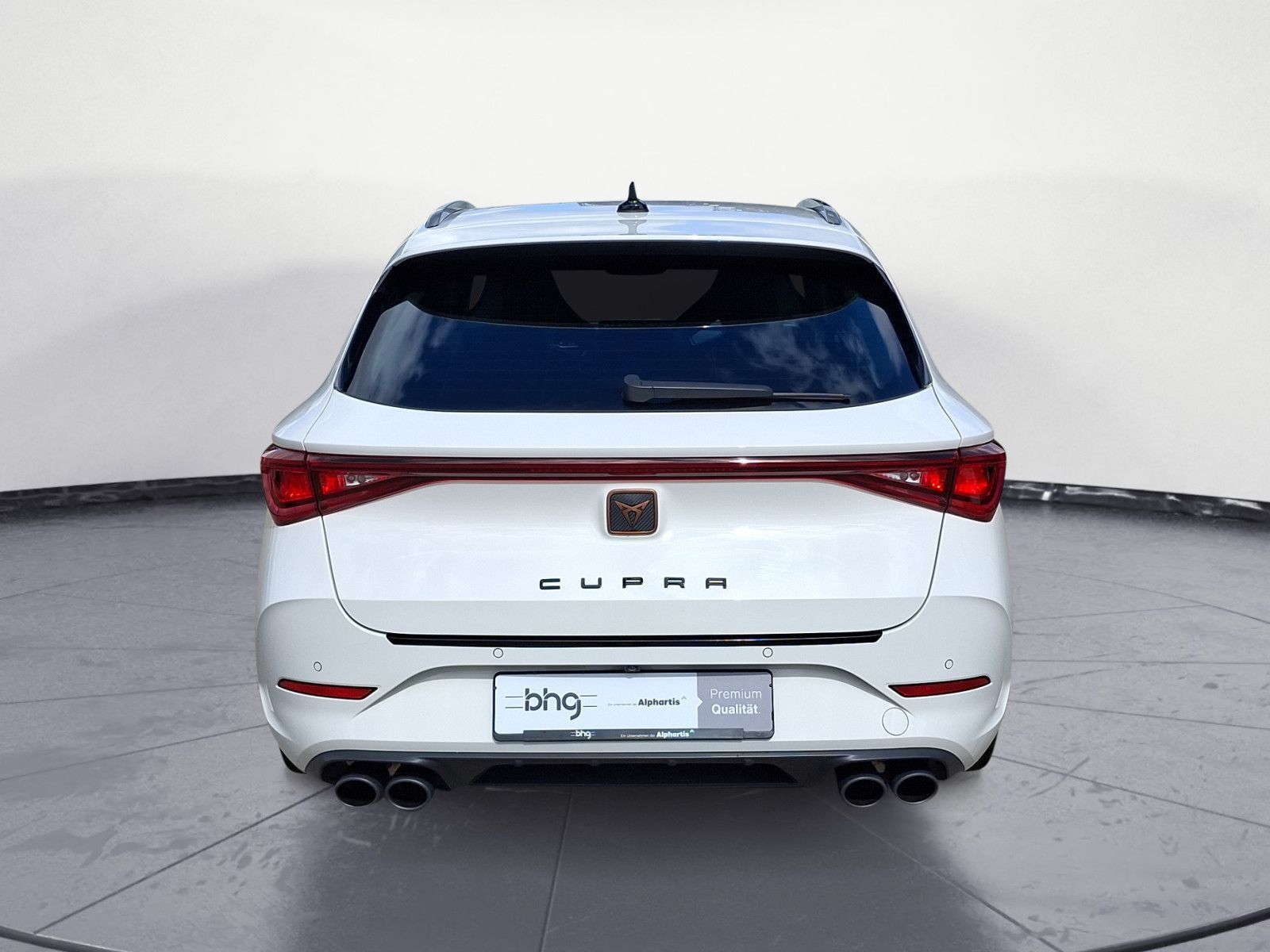 Cupra Leon 2023 г. Белый, пробег 45766 км
