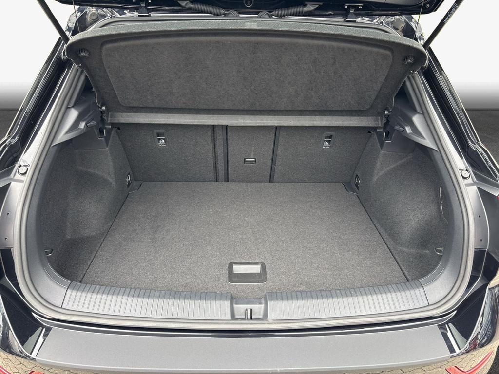 Volkswagen T-Roc 2022 г. Чёрный, пробег 49184 км