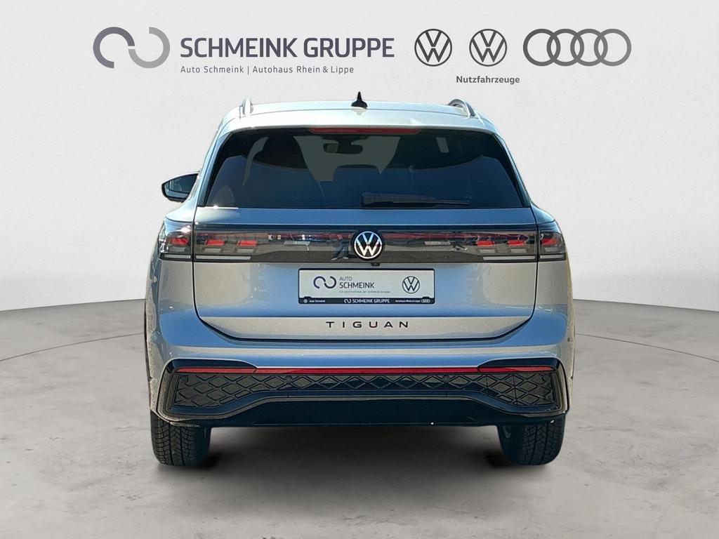 Volkswagen Tiguan 2026 г. Серебристый, пробег 9800 км
