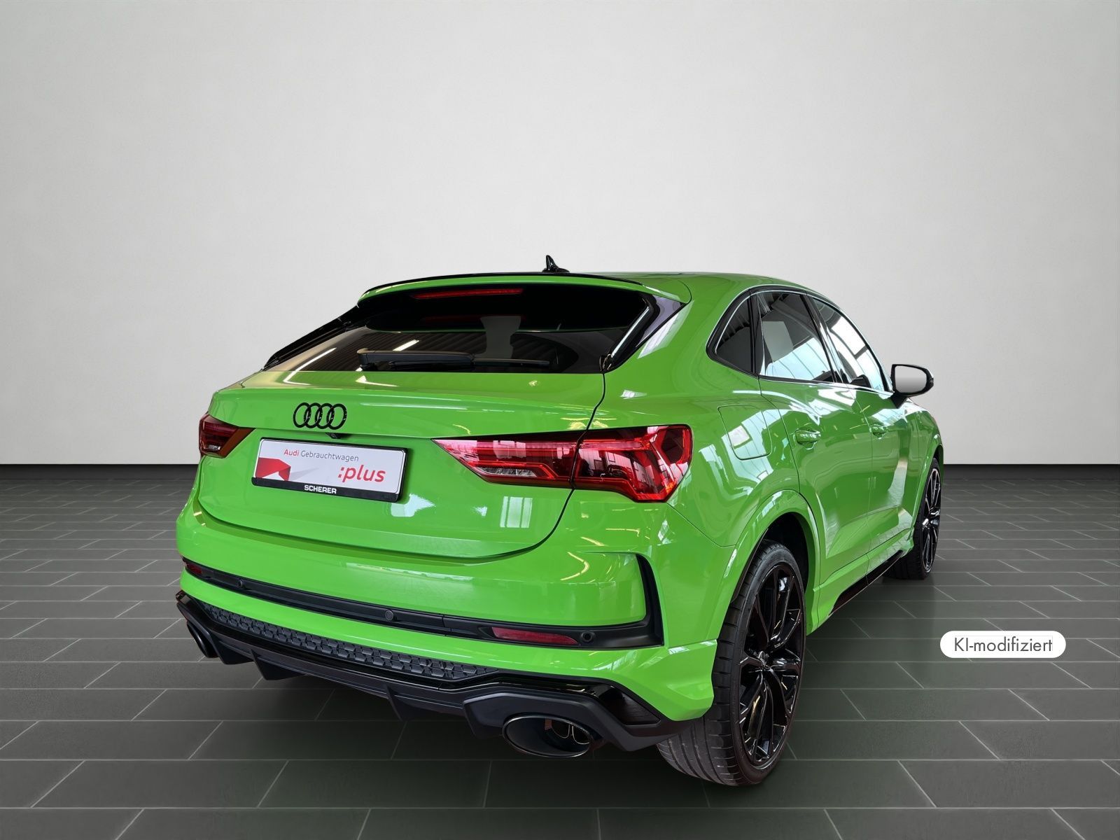 Audi RSQ3 2022 г. Зелёный, пробег 58351 км
