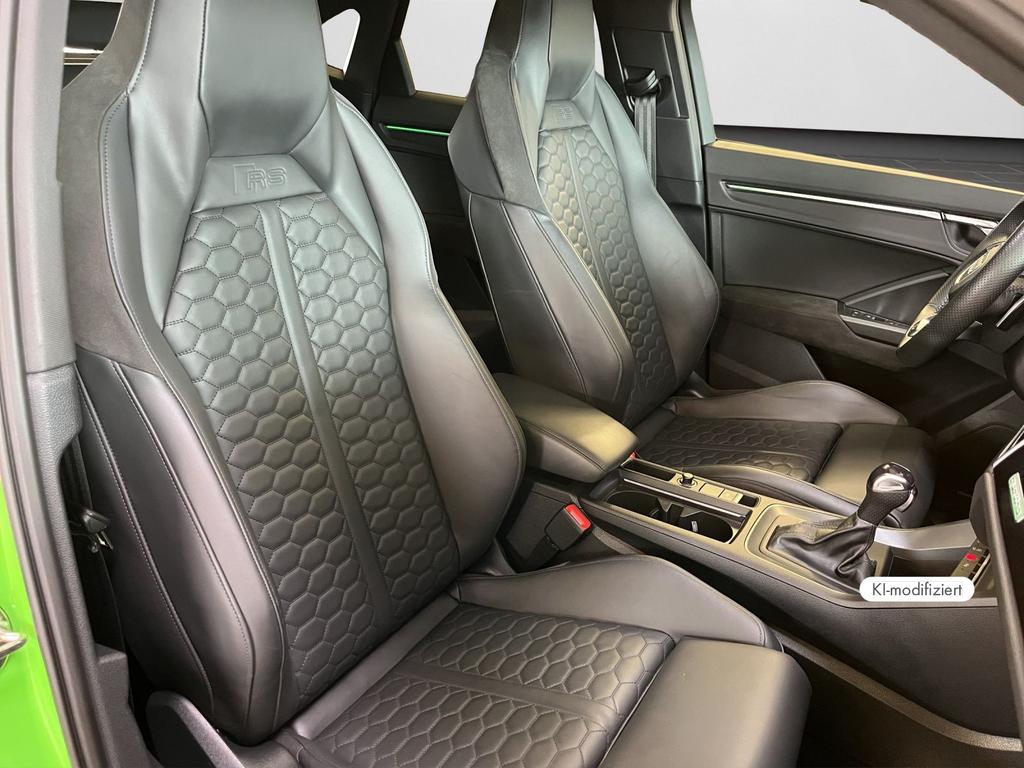 Audi RSQ3 2022 г. Зелёный, пробег 58351 км