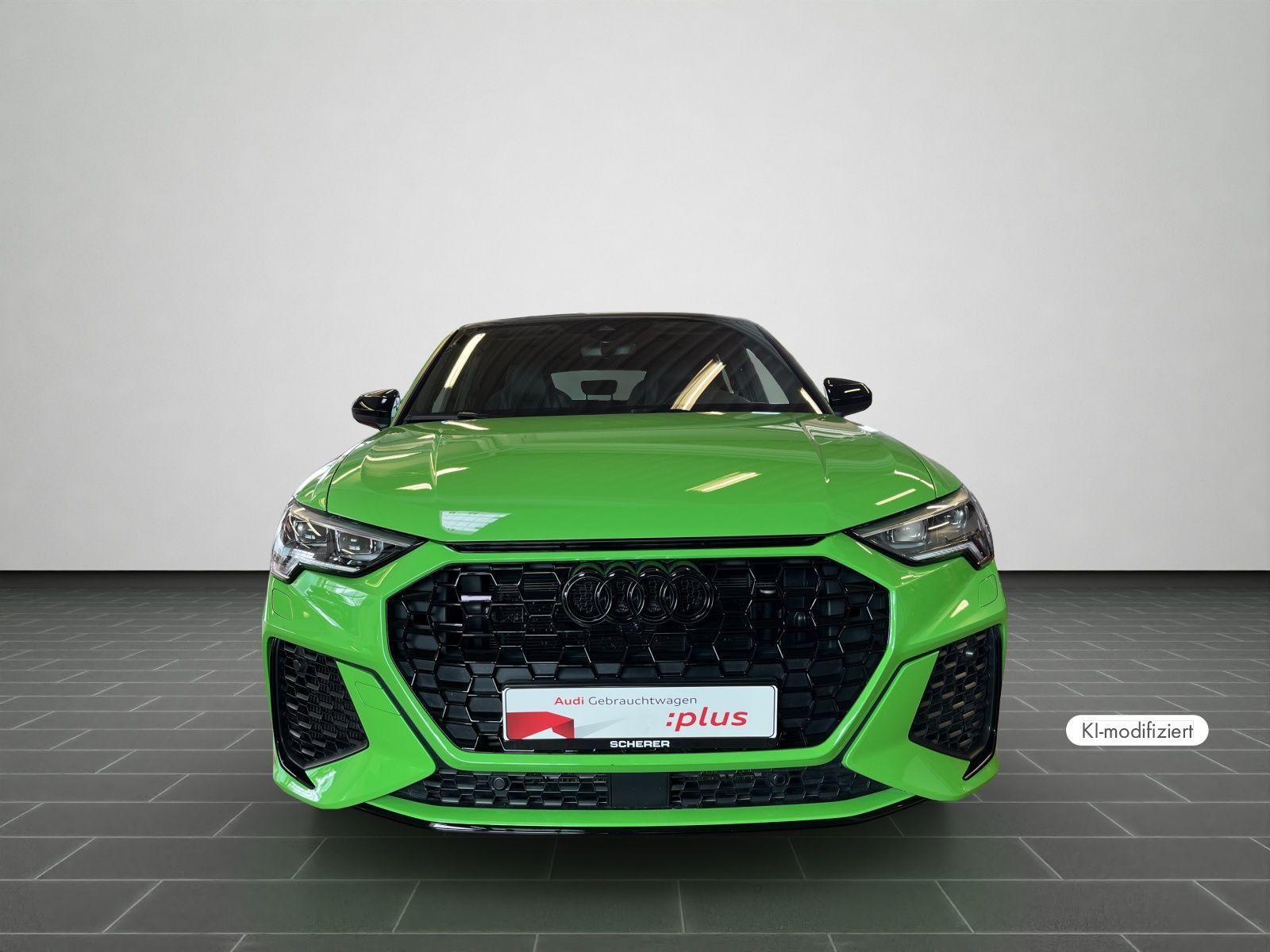 Audi RSQ3 2022 г. Зелёный, пробег 58351 км