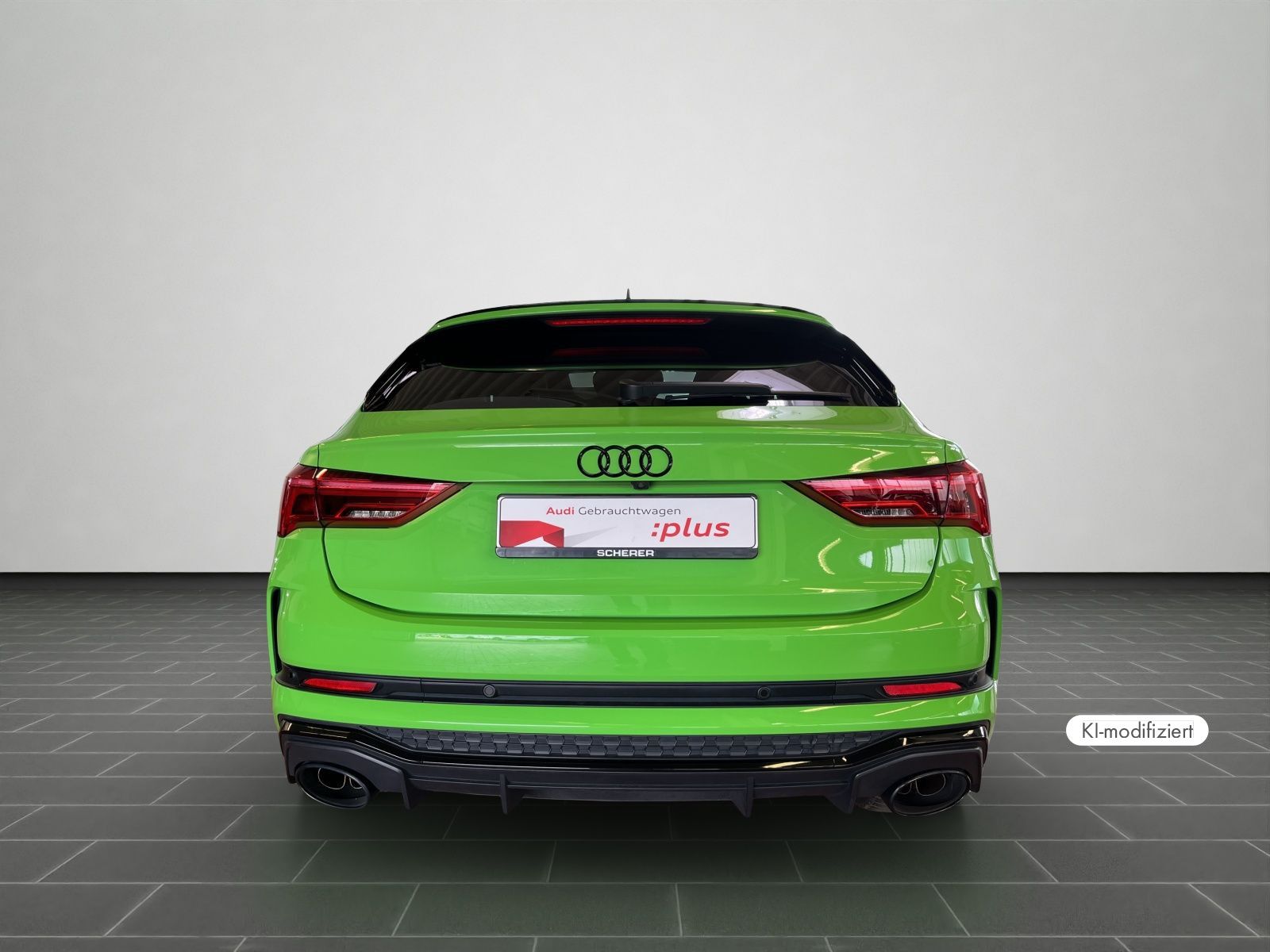 Audi RSQ3 2022 г. Зелёный, пробег 58351 км