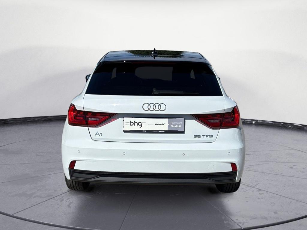 Audi A1 2022 г. Белый, пробег 49216 км