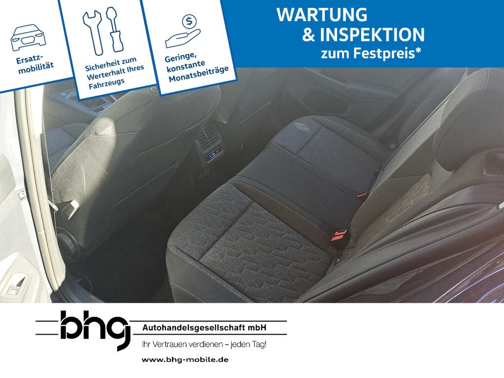 Volkswagen Golf 2024 г. Серый, пробег 30139 км