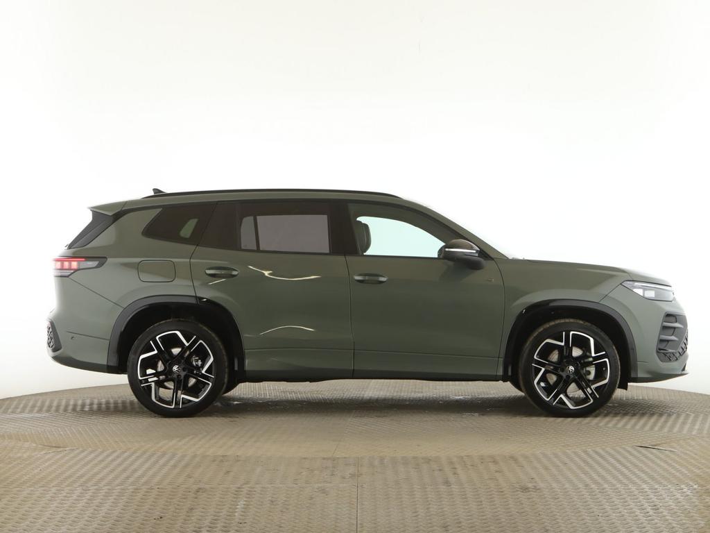 Volkswagen Tayron 2025 г. Зелёный, пробег 22111 км