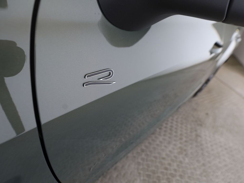 Volkswagen Tayron 2025 г. Зелёный, пробег 22111 км