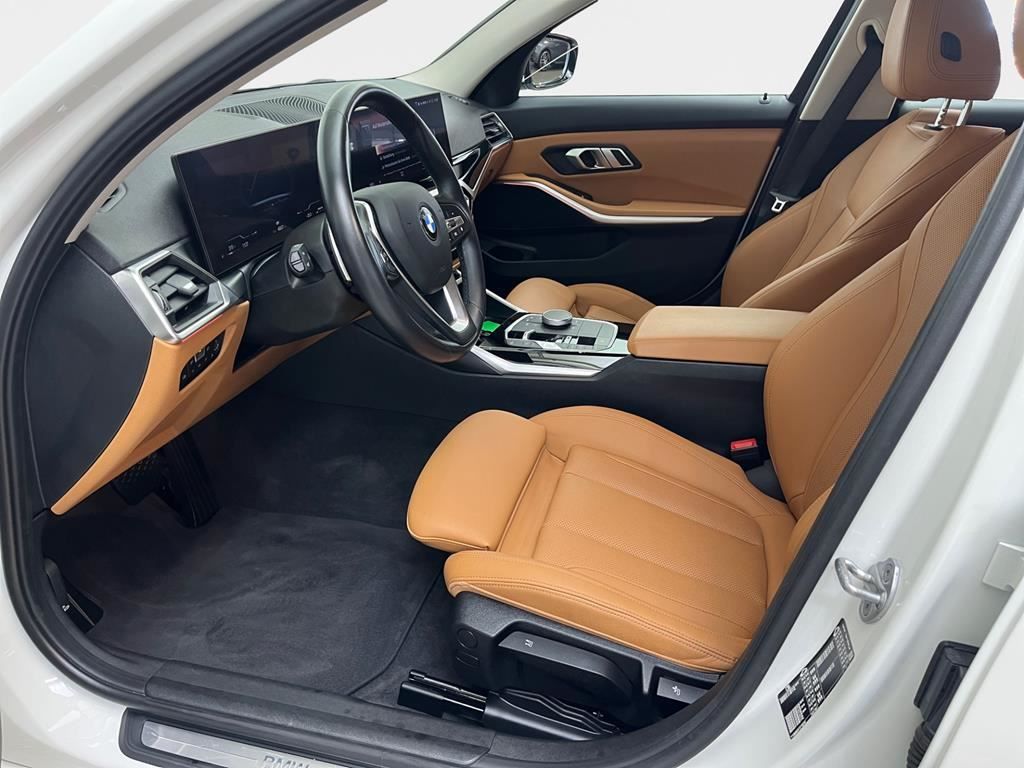 BMW 318 2022 г. Белый, пробег 46900 км